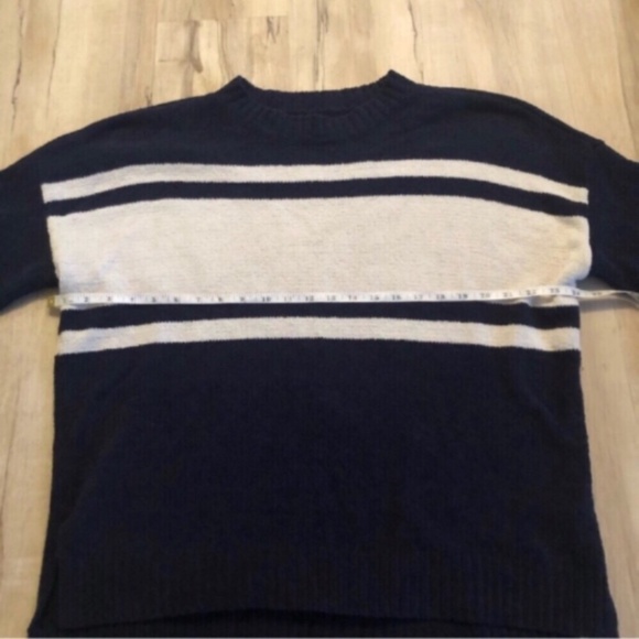 COZY American Eagle Crewneck - Picture 2 of 8